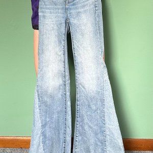 Bellbottom Jeans